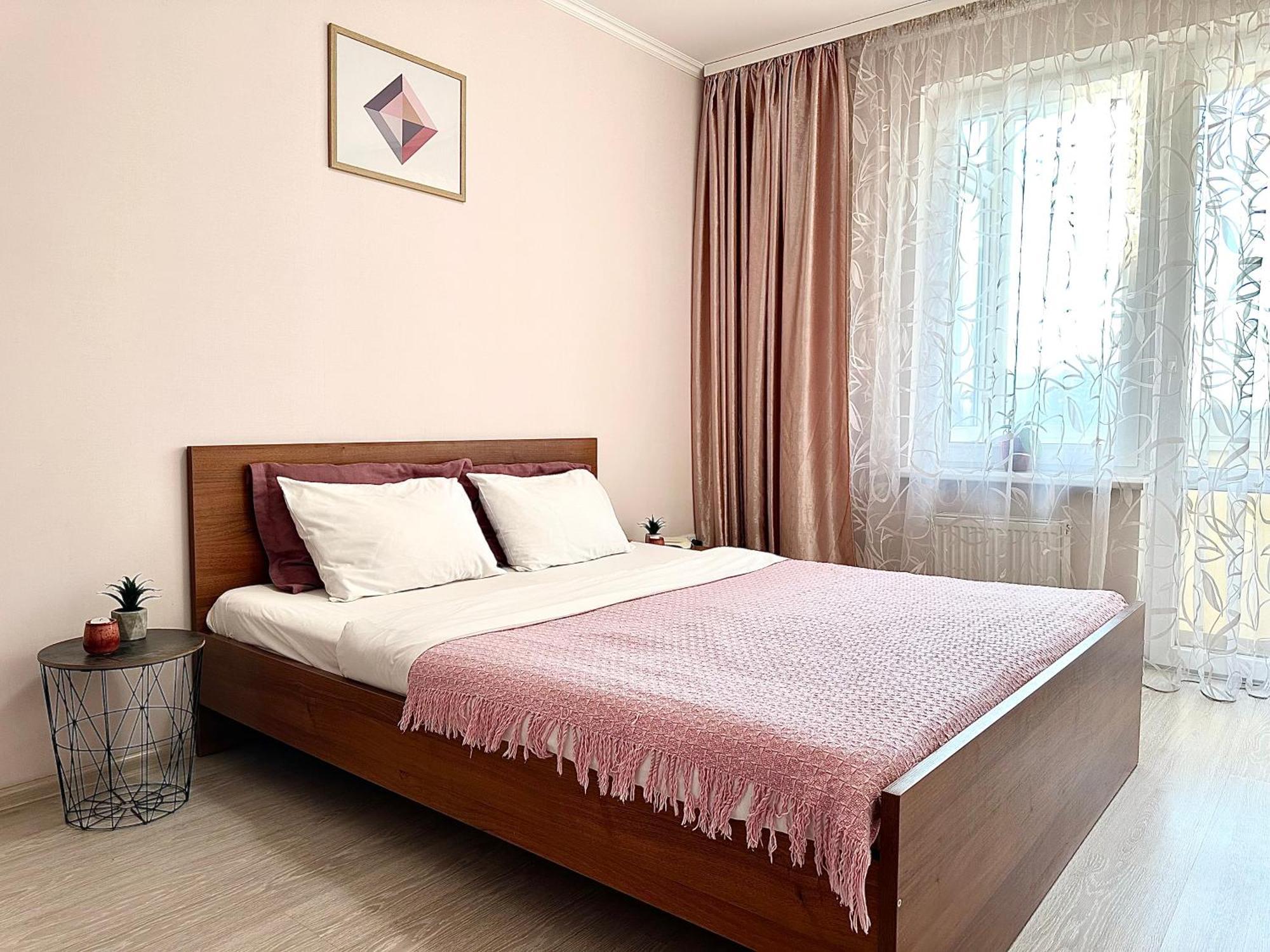 Apartments With A Coffee Machine In The City Center, Near A Park And Zlata Plaza Rivne Exterior foto
