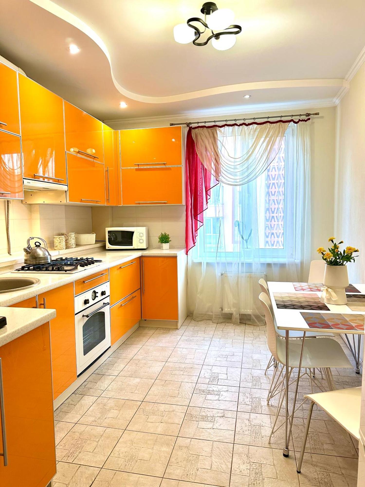 Apartments With A Coffee Machine In The City Center, Near A Park And Zlata Plaza Rivne Exterior foto